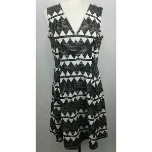 H&M black and white Dress size L